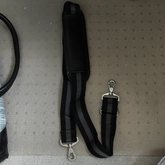 Lululemon Gym/Travel - Picture 8 of 8